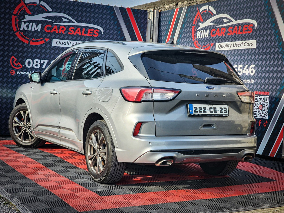 2022 Ford Kuga - image 11
