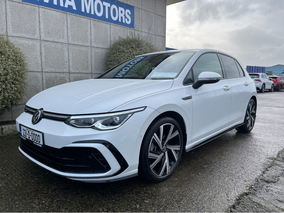 2022 Volkswagen Golf R-LINE AUTOMATIC 2.0 DIESEL //HIGH SPEC//LOW MILES//HEAD UP DISPLAY//HEATED SEATS AND STEERING WHEEL//KEYLESS ENTRY//ADAPTIVE CRUISE CONTROL// €32,950