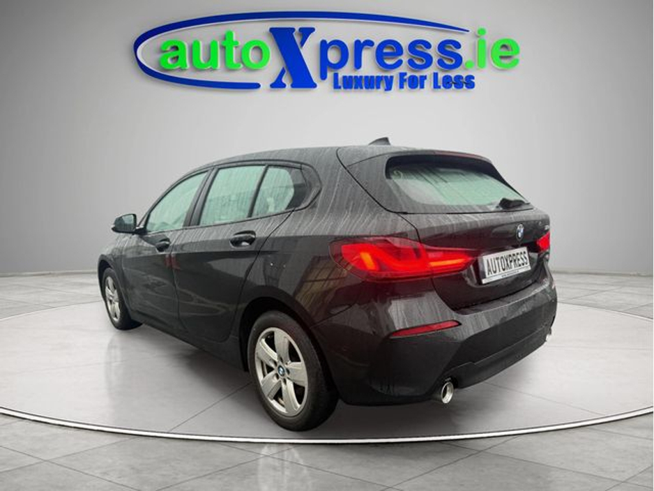 2020 BMW 1 Series - image 13