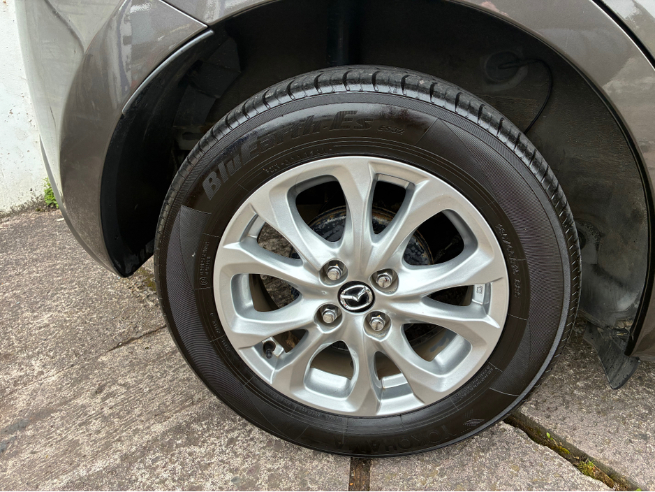 2017 Mazda Demio - image 16