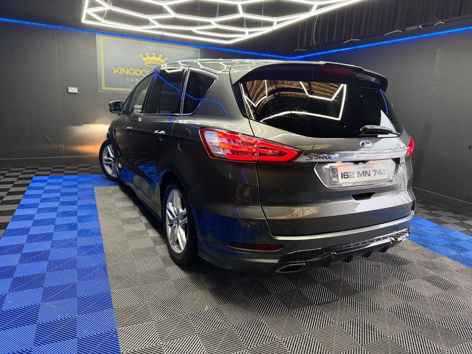 2016 Ford S-Max - image 8