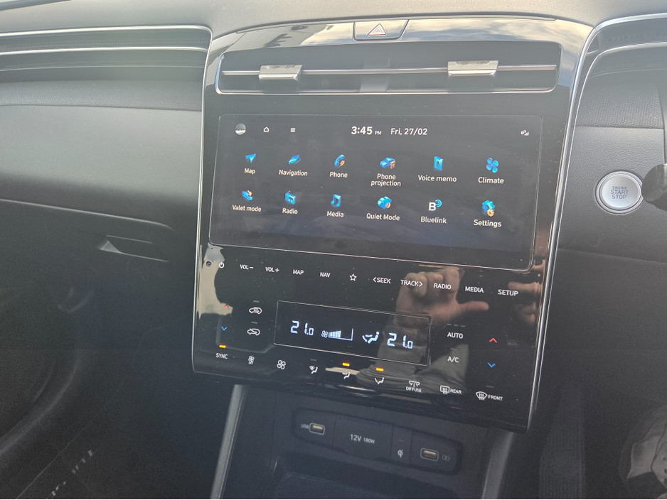 2022 Hyundai Tucson - image 8