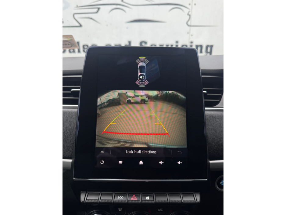 2020 Renault Zoe - image 25