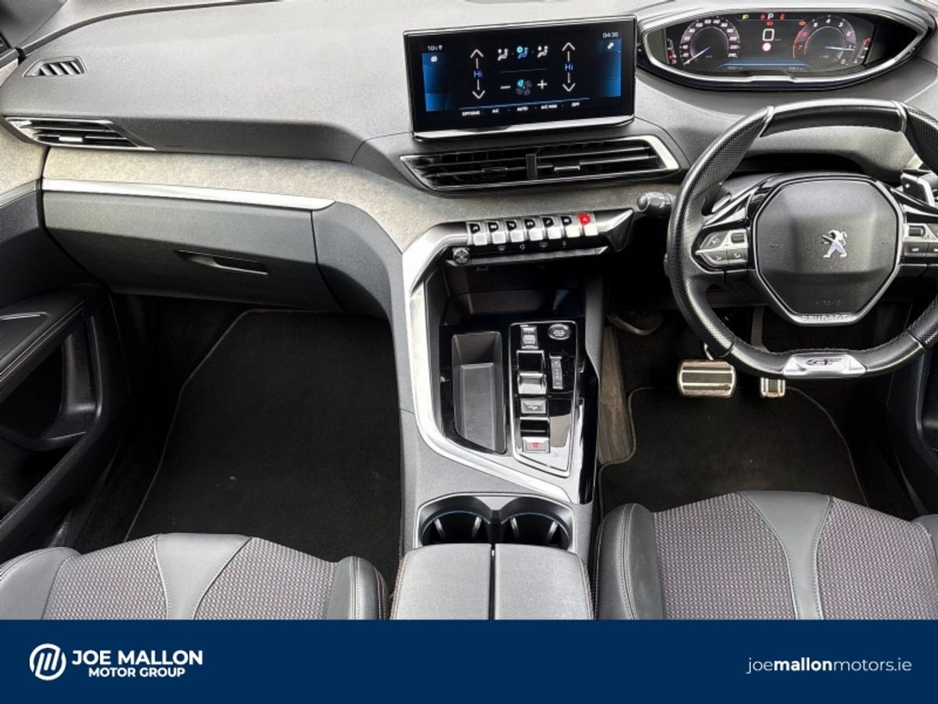 2023 Peugeot 3008 - image 4