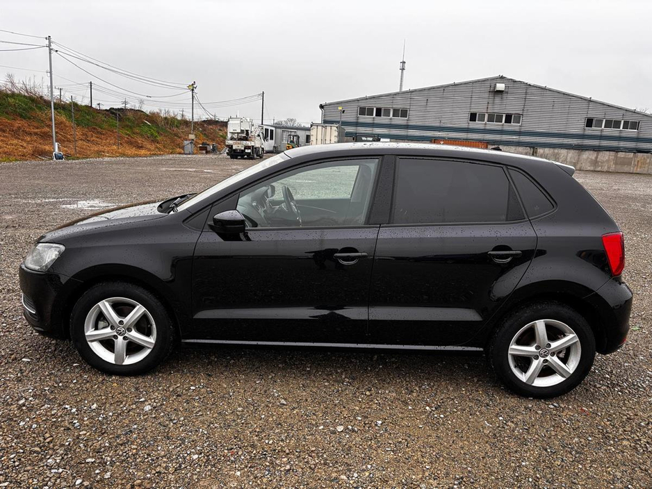 2016 Volkswagen Polo - image 8