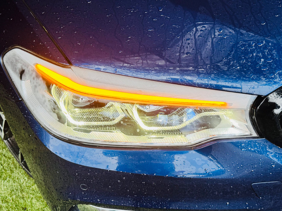 2018 BMW 5 Series - image 20