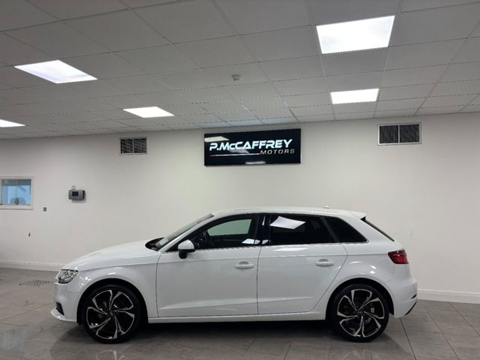 2019 Audi A3 35 TFSI 150HP S Tronic SE €18,950