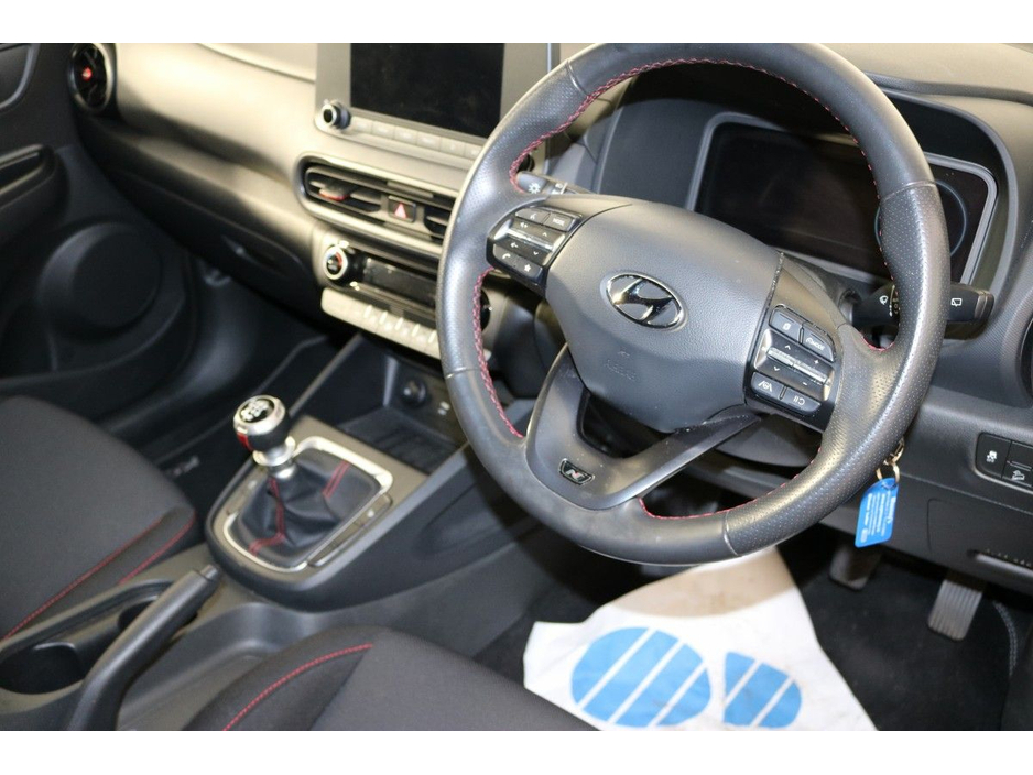 2022 Hyundai Kona - image 11