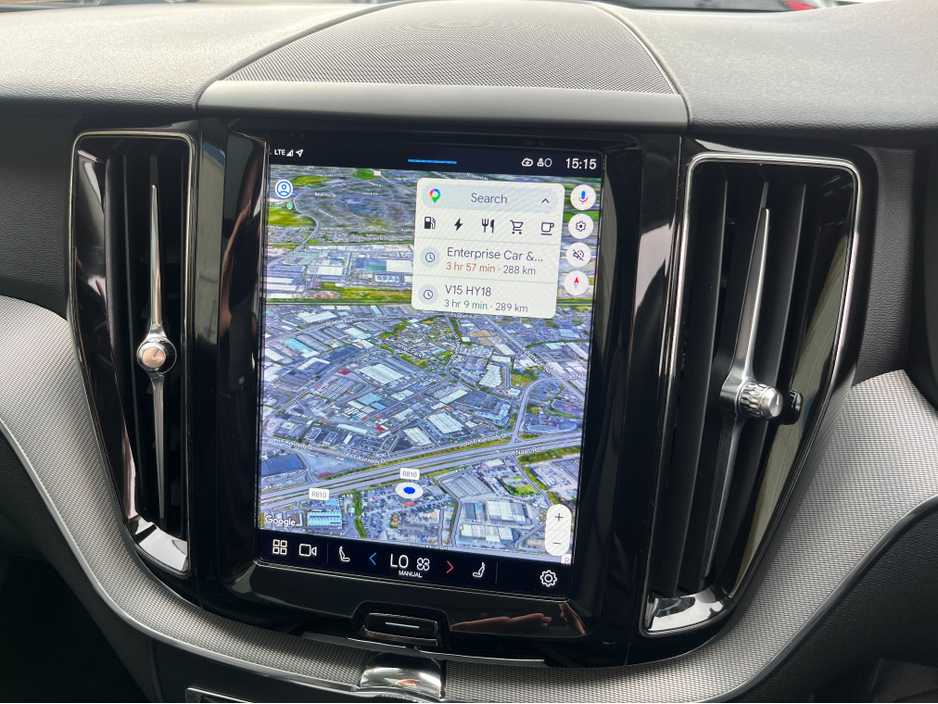 2023 Volvo XC60 - image 24