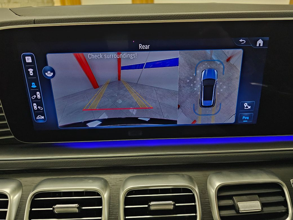 2025 Mercedes-Benz GLE Class - image 17