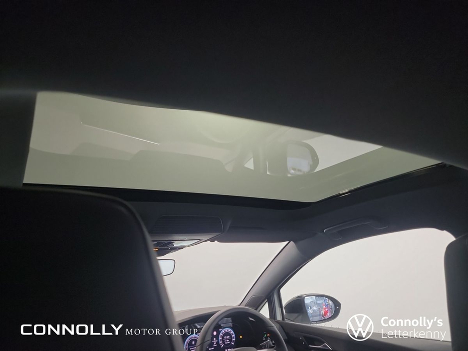 2026 Volkswagen Golf - image 14