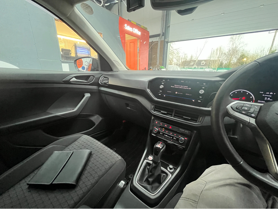 2020 Volkswagen T-Cross €21950! 2020 VOLKSWAGEN T-CROSS TSI FIRST 1.0 AUTOMATIC / CRUISE CONTROL / REVERSE CAMERA AND MORE €21,950