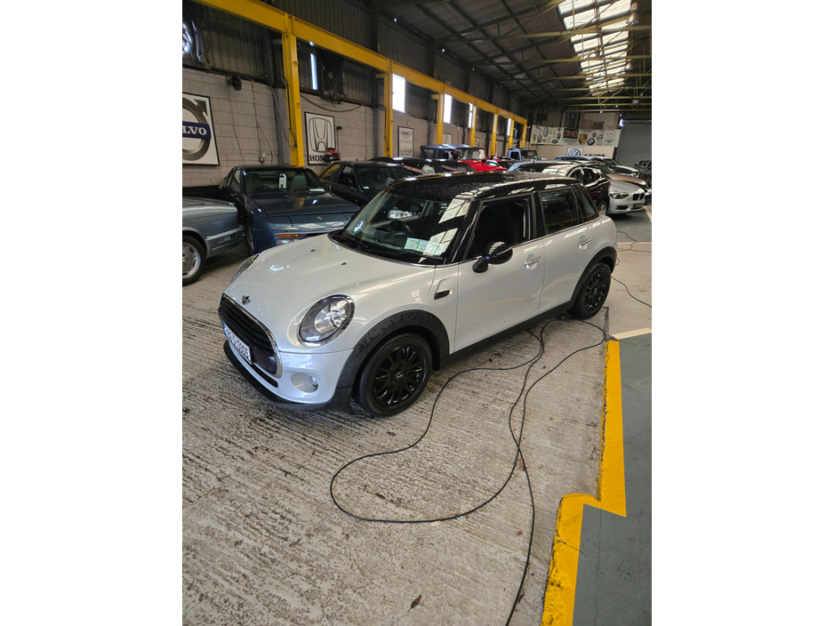 2018 MINI Hatch XS52 4DR COOPER// STUNNING CAR IRSIH CAR FROM NEW FULL MAIN DEALER SERVICE HISTORY €14,950