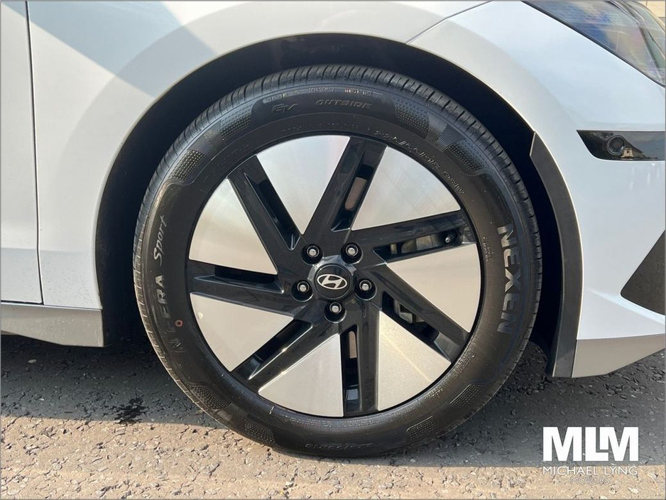 2025 Hyundai Ioniq 6 Ioniq 6 Elegance 77 kW €38,995