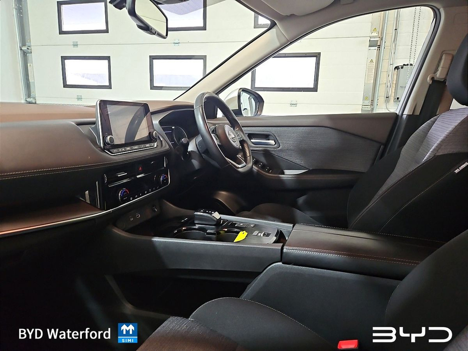 2023 Nissan X-Trail *Low Mileage* *Hybrid* - Reversing Camera, Apple CarPlay, Front and Rear Parking Sensors* €36,995