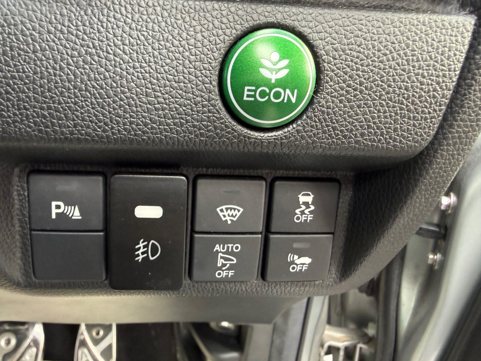 2016 Honda Fit - image 18