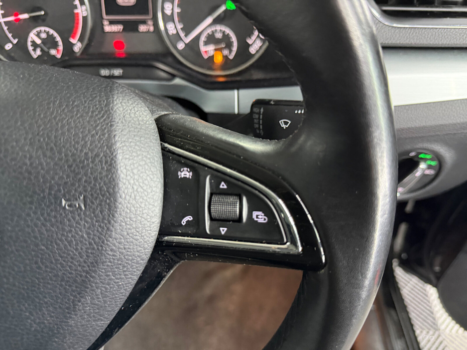 2016 Skoda Superb - image 23