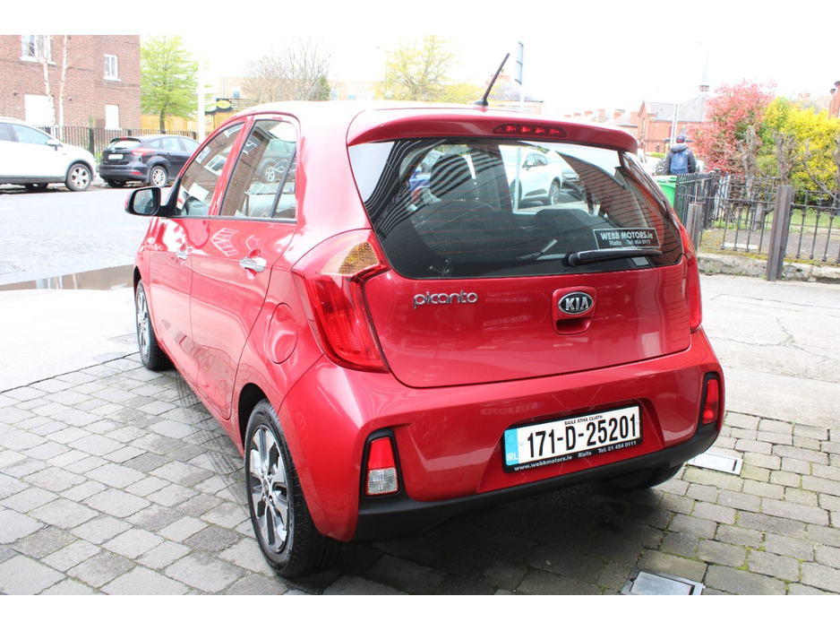 2017 Kia Picanto - image 4