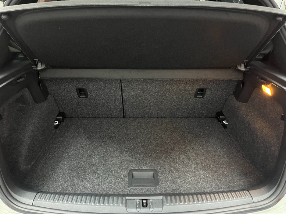 2017 Volkswagen Polo €15950! 2017 VOLKSWAGEN POLO GTI 1.8 AUTOMATIC / CRUISE CONTROL / REVERSE CAMERA / PADDE SHIFTERS AND MORE €15,950