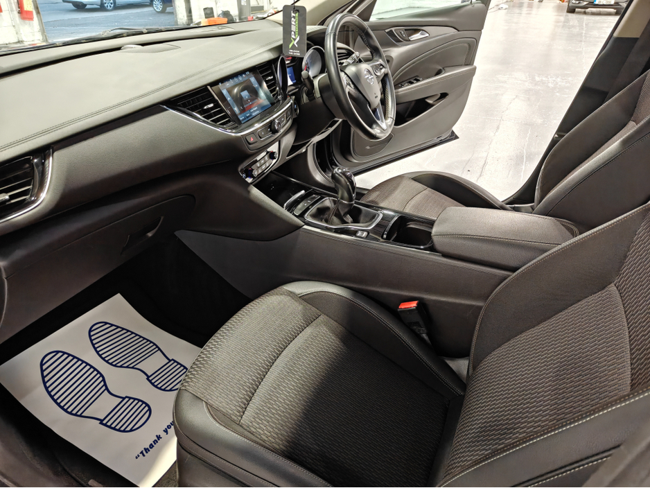 2017 Opel Insignia GRAND SPORT SE 2.0 17 170PS 5DR €10,850