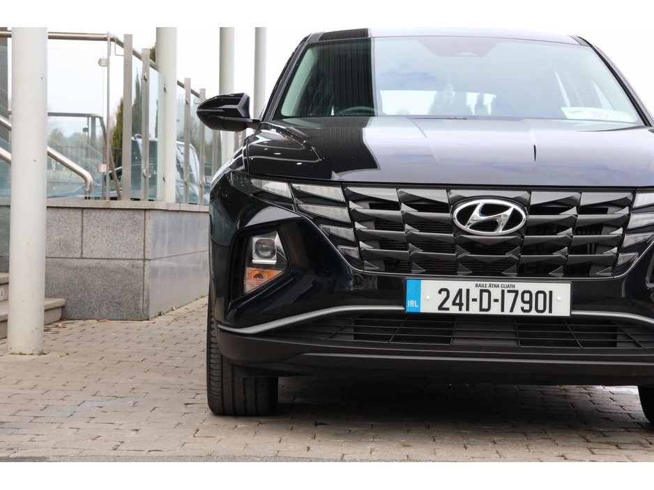 2024 Hyundai Tucson - image 3