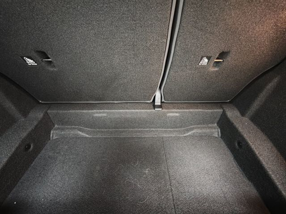 2018 MINI Cooper - image 8