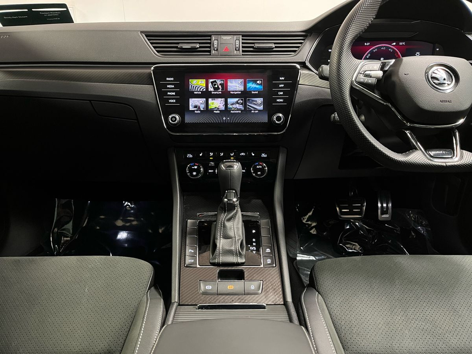 2024 Skoda Superb - image 18