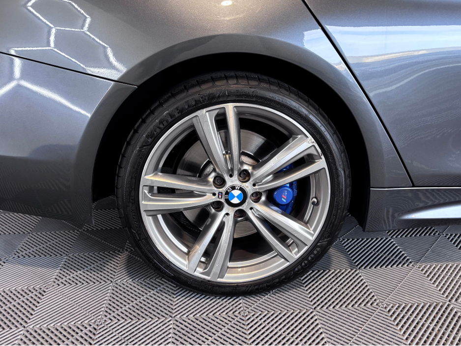 2015 BMW 4 Series - image 13