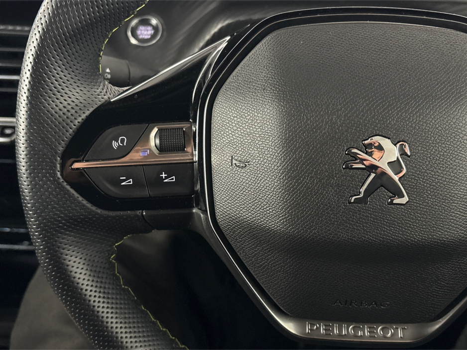 2023 Peugeot 2008 GT EV**DIGITAL DASH**MULTIFUNCTIONAL STEERING WHEEL**HALF LEATHER INTERIOR**FRONT HEATED SEATS**REVERSE CAMERA**PARKING SENSORS**TOUCH SCREEN MEDIA DISPLAY**BLUETOOTH**AMBIENT LIGHTING**17"ALLOYS** €19,995