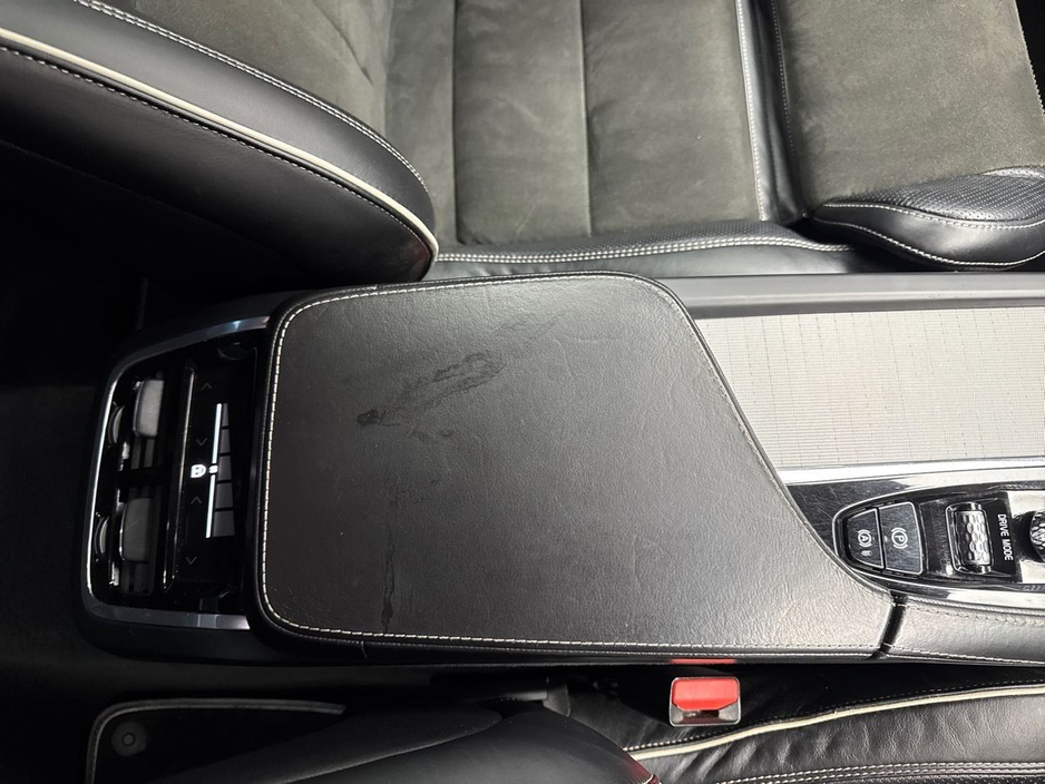 2018 Volvo S90 - image 15