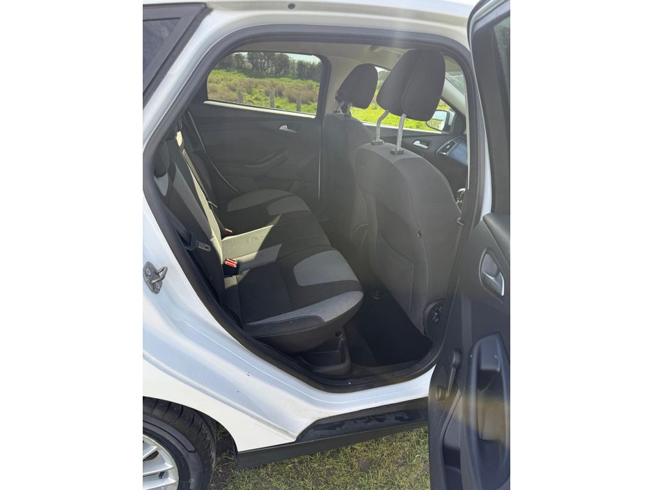 2013 Ford Focus - image 5