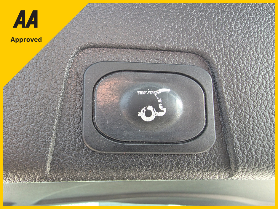 2018 Ford Grand C-Max - image 9