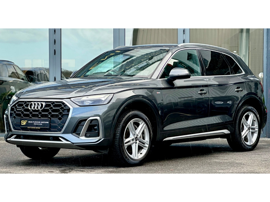2023 Audi Q5 - image 2