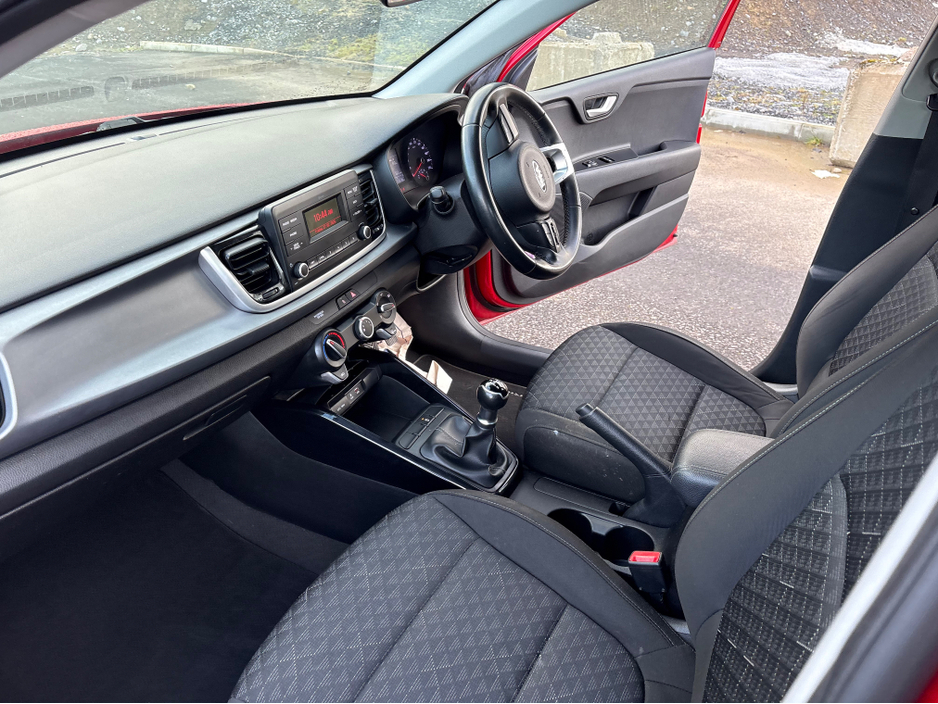 2018 Kia Rio - image 5