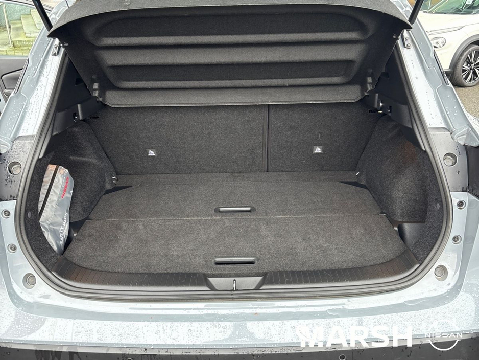 2023 Nissan Qashqai 1.3 MILD HYBRID SV PREMIUM 5DR €28,925