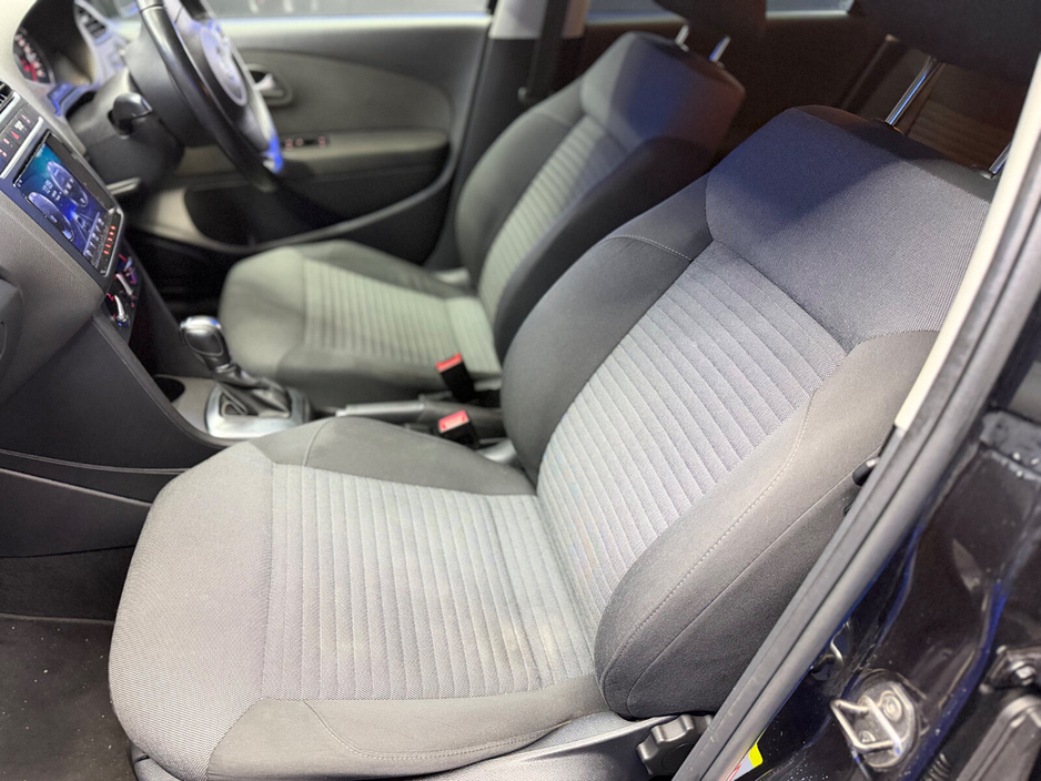 2013 Volkswagen Polo - image 18