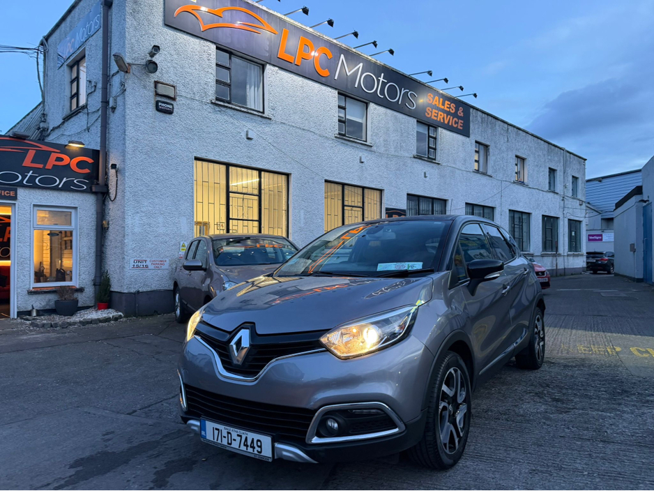 2017 Renault Captur - image 2