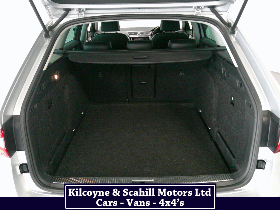 2017 Skoda Superb - image 21