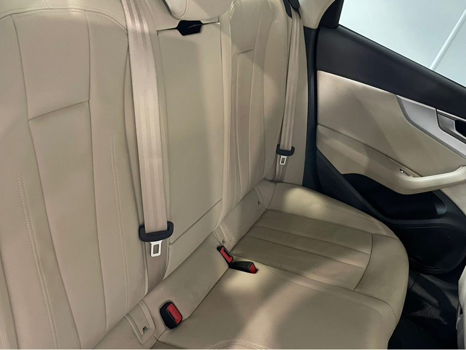 2020 Audi A4 - image 16