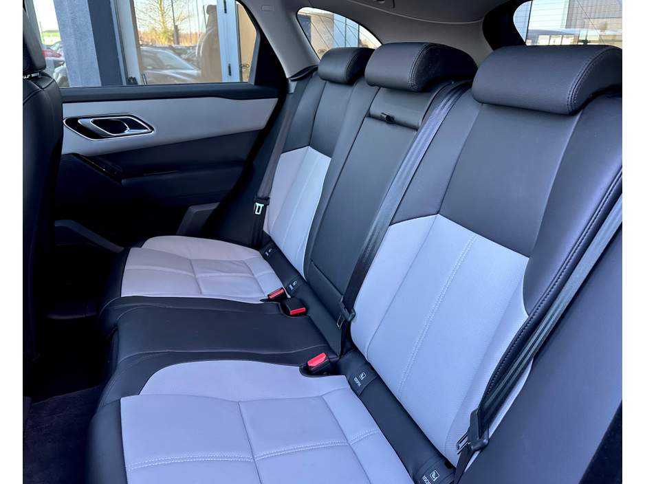 2025 Land Rover Range Rover Velar DYNAMICS PANORAMIC ROOF