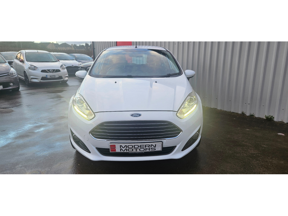 2016 Ford Fiesta ZETEC TURBO 1.0 eco 100 low miles €8,750