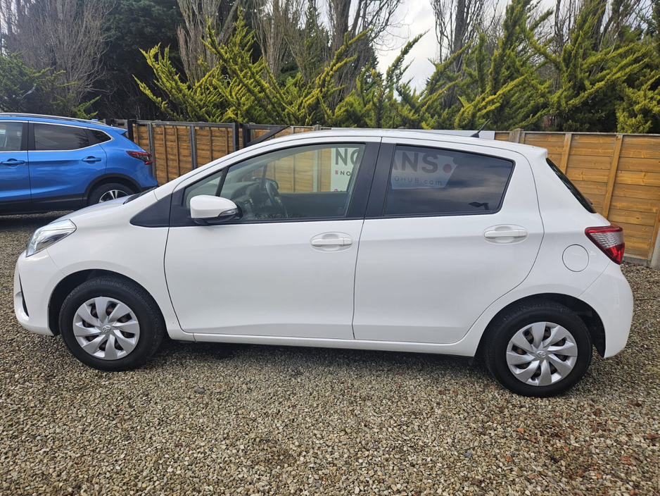 2018 Toyota Vitz - image 13