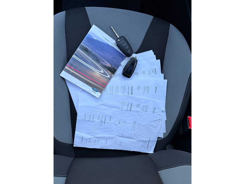 2014 Ford Focus - image 39