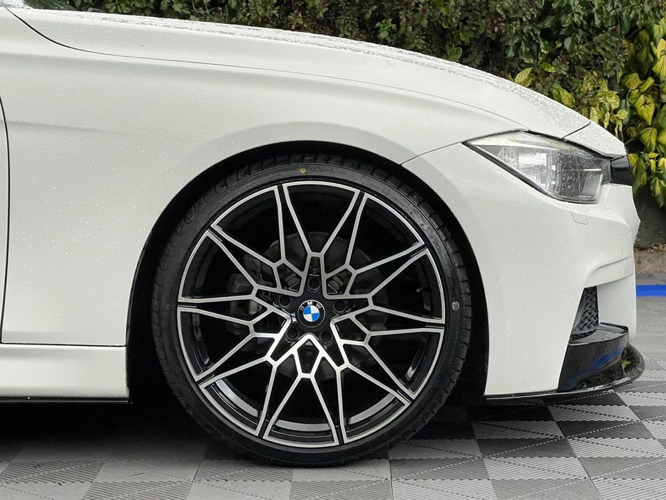 2015 BMW 3 Series 320d M-SPORT COMPETITION // ADAPTIVE CRUISE CONTROL // LEATHER M-SPORT INTERIOR // PARKING SENSORS €17,950