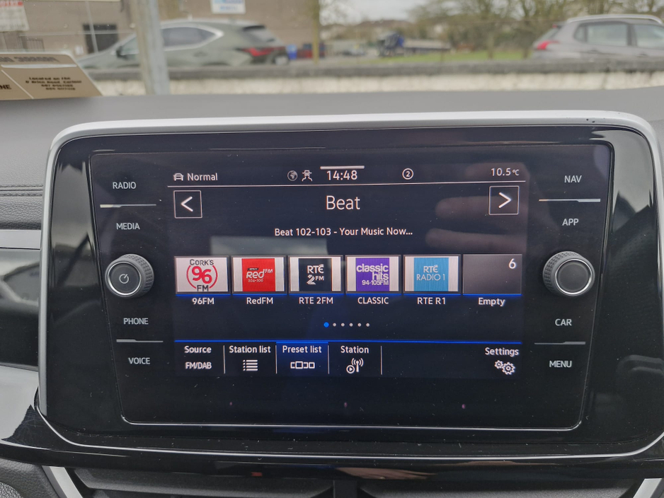 2022 Volkswagen T-Roc - image 14