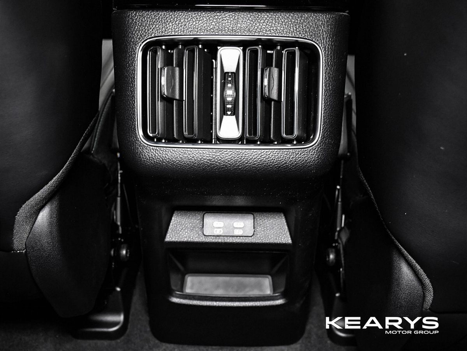 2026 BYD Seal U - image 13