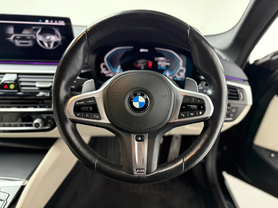 2020 BMW 5 Series 530E M SPORT €31,990