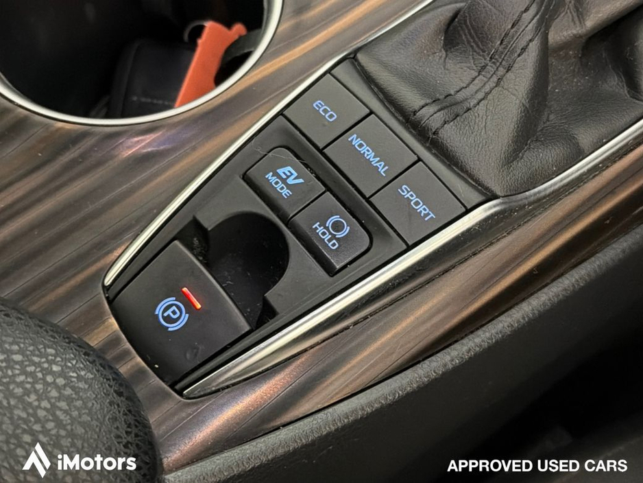 2020 Toyota Camry HYBRID AUTOMATIC €24,800