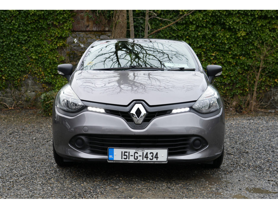 2015 Renault Clio - image 16
