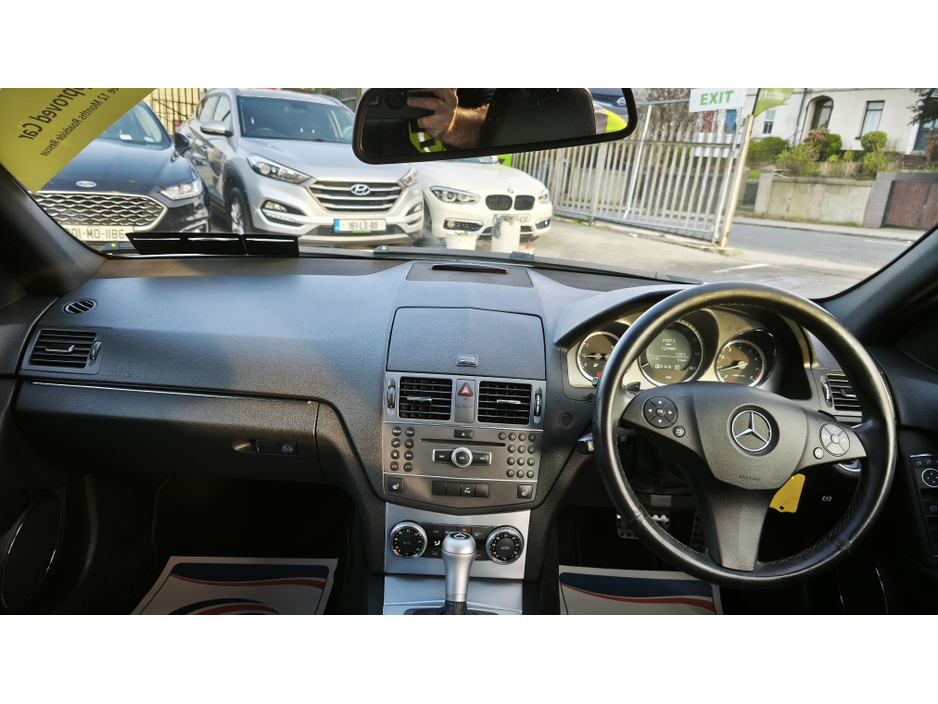 2010 Mercedes-Benz C Class - image 20